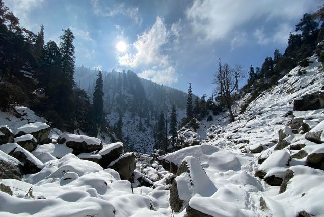 Kareri-lake-trek