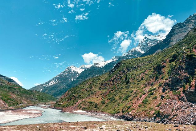 Hampta Pass trek