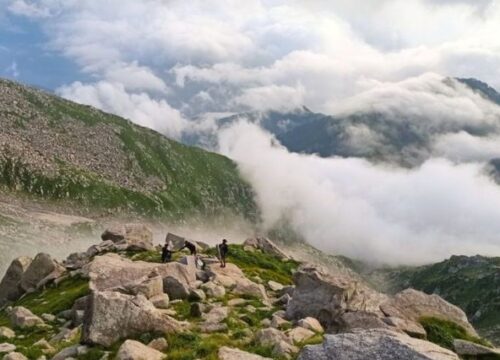 Chamba Valley Trek via Indrahar Pass